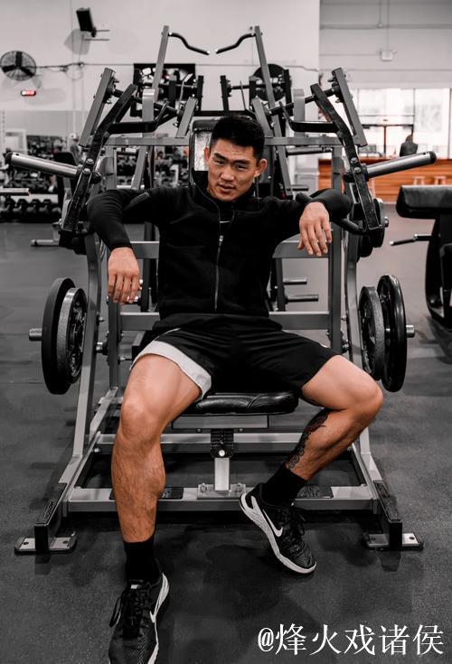 宋亚东-KongfuKid备战期高强度体能训练,焕发最佳状态! 宋亚东-KongfuKid备战期高强度体能训练,焕发最佳状态!